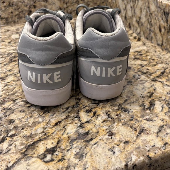 Nike SB Delta Force Shoes. Size 11. Gray. - Picture 3 of 4